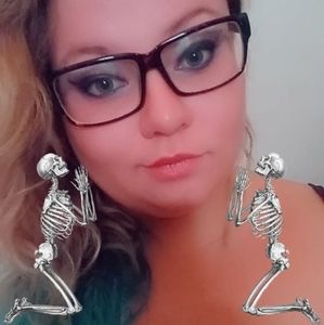 Meet your Posher, Abby